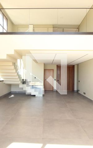 Casa de condomínio à venda com 494m², 4 quartos e 6 vagasSala