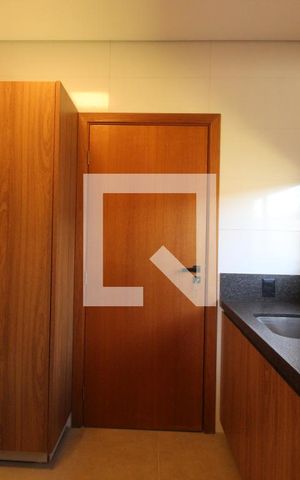 Casa de condomínio à venda com 494m², 4 quartos e 6 vagasÁrea de serviço