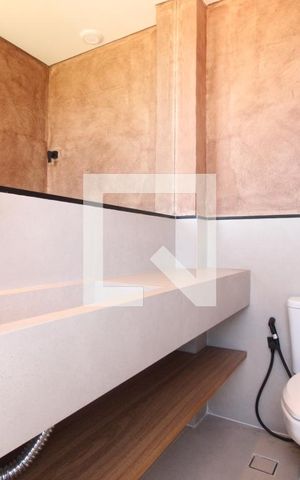 Casa de condomínio à venda com 494m², 4 quartos e 6 vagasLavabo