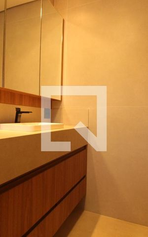 Casa de condomínio à venda com 494m², 4 quartos e 6 vagasBanheiro 3