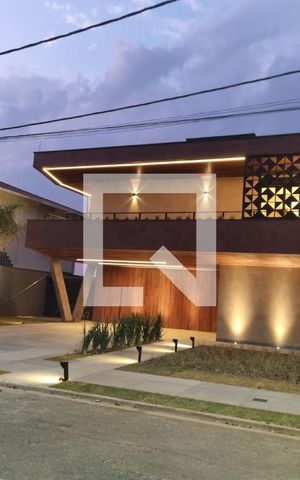 Casa de condomínio à venda com 494m², 4 quartos e 6 vagasFrente da casa