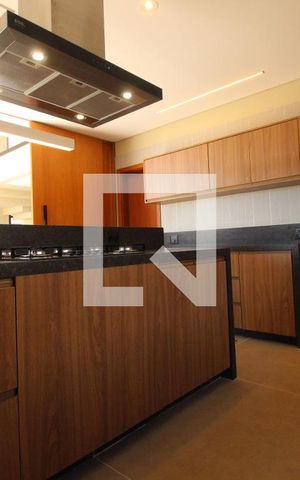 Casa de condomínio à venda com 494m², 4 quartos e 6 vagasCozinha
