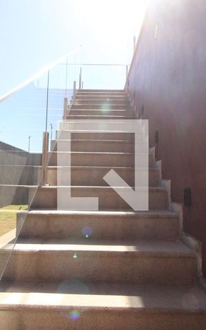 Casa de condomínio à venda com 494m², 4 quartos e 6 vagasEscada mirante