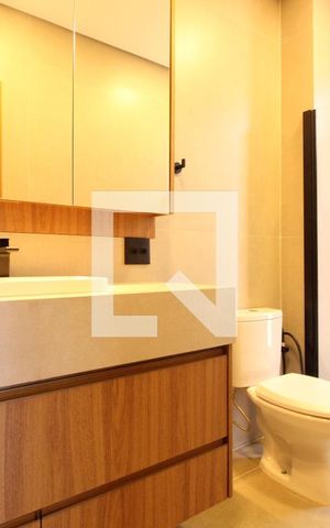 Casa de condomínio à venda com 494m², 4 quartos e 6 vagasBanheiro 2