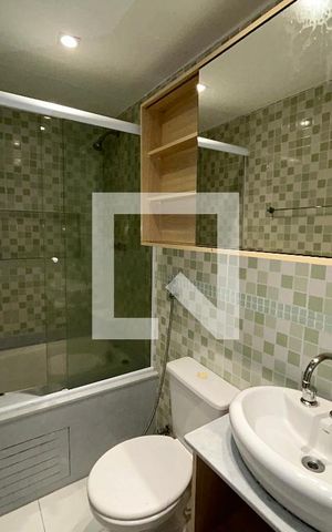 Apartamento à venda com 130m², 2 quartos e 2 vagasBanheiro da Suíte