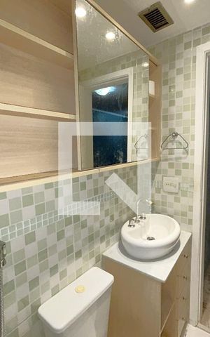 Apartamento à venda com 130m², 2 quartos e 2 vagasBanheiro da Suíte