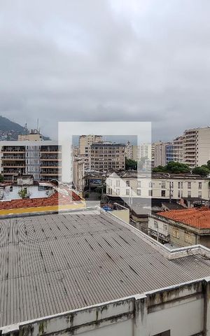 Apartamento à venda com 74m², 2 quartos e sem vaga Apartamento à venda com 74m², 2 quartos e sem vagaVista da Sala