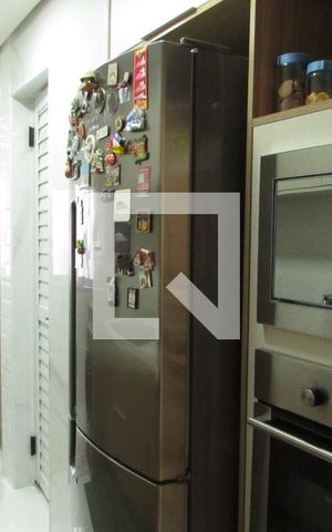 Apartamento à venda com 190m², 3 quartos e 3 vagasCozinha