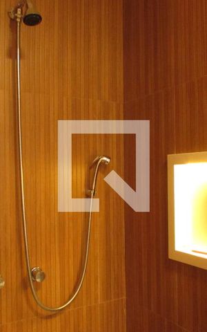 Apartamento à venda com 190m², 3 quartos e 3 vagasBanheiro da suíte 1