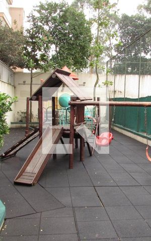 Apartamento à venda com 190m², 3 quartos e 3 vagasÁrea comum - Playground