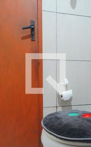 Casa à venda com 65m², 2 quartos e 2 vagasBanheiro