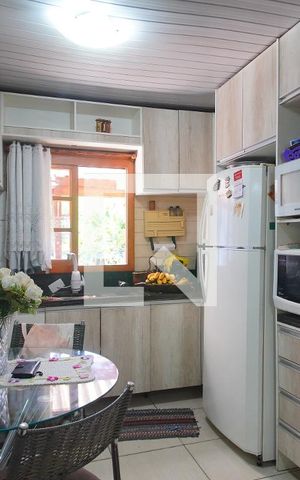 Casa à venda com 65m², 2 quartos e 2 vagasCozinha