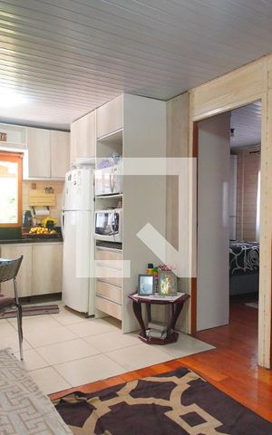 Casa à venda com 65m², 2 quartos e 2 vagasSala