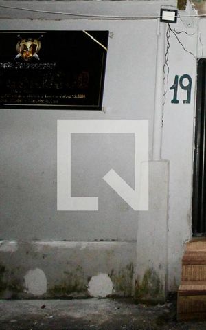 Casa para alugar com 74m², 2 quartos e sem vaga Casa para alugar com 74m², 2 quartos e sem vagaFachada