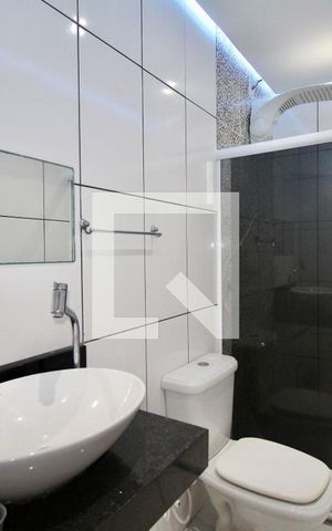 Casa para alugar com 74m², 2 quartos e sem vaga Casa para alugar com 74m², 2 quartos e sem vagaBanheiro