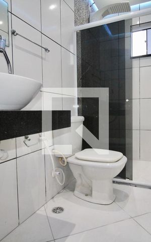 Casa para alugar com 74m², 2 quartos e sem vaga Casa para alugar com 74m², 2 quartos e sem vagaBanheiro