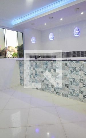 Casa para alugar com 74m², 2 quartos e sem vaga Casa para alugar com 74m², 2 quartos e sem vagaSala
