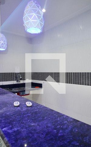 Casa para alugar com 74m², 2 quartos e sem vaga Casa para alugar com 74m², 2 quartos e sem vagaCozinha
