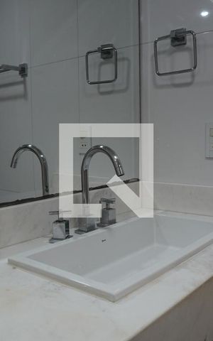Apartamento à venda com 40m², 1 quarto e 1 vagaBanheiro