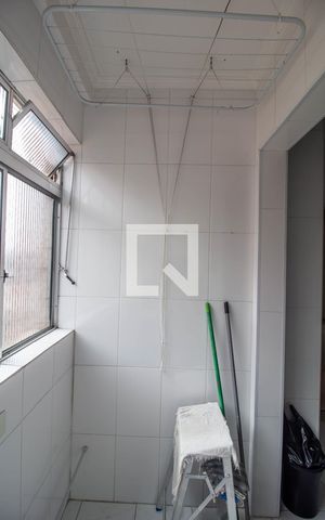 Apartamento à venda com 57m², 2 quartos e 1 vaga Apartamento à venda com 57m², 2 quartos e 1 vagaÁrea de Serviço