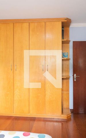 Casa à venda com 429m², 4 quartos e 6 vagas Casa à venda com 429m², 4 quartos e 6 vagasSuíte 2