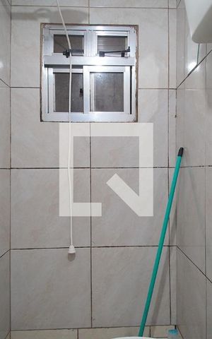 Casa à venda com 286m², 2 quartos e 10 vagas Casa à venda com 286m², 2 quartos e 10 vagasBanheiro