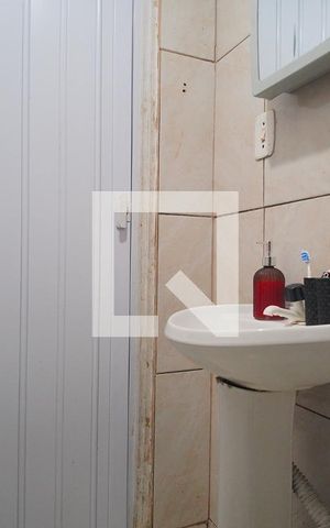 Casa à venda com 286m², 2 quartos e 10 vagas Casa à venda com 286m², 2 quartos e 10 vagasBanheiro