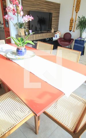 Apartamento à venda com 70m², 1 quarto e 1 vaga Apartamento à venda com 70m², 1 quarto e 1 vagaSala