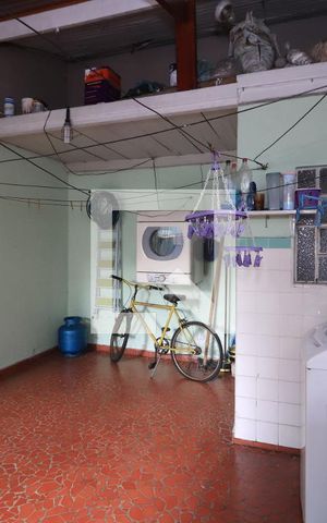 Casa de condomínio à venda com 194m², 5 quartos e 3 vagasÁrea de Serviço