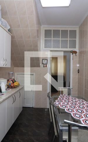Casa de condomínio à venda com 194m², 5 quartos e 3 vagasCozinha