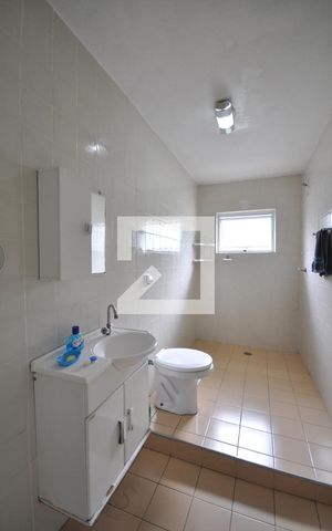 Casa à venda com 200m², 3 quartos e 1 vagaBanheiro de Serviço 