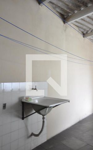 Casa à venda com 200m², 3 quartos e 1 vagaArea de serviço 2