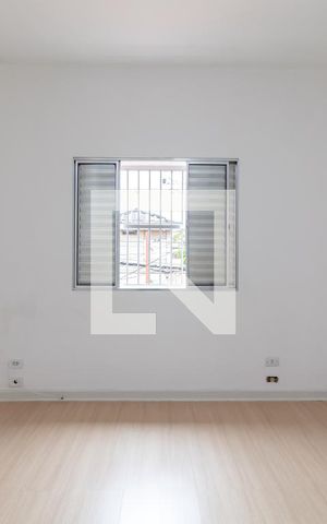 Casa para alugar com 96m², 2 quartos e 1 vagaQuarto 1