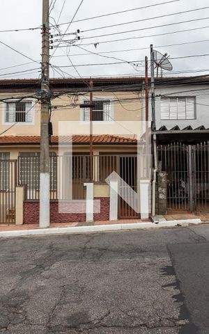 Casa para alugar com 96m², 2 quartos e 1 vagaFachada