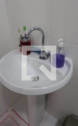Apartamento à venda com 28m², 1 quarto e sem vagaBanheiro