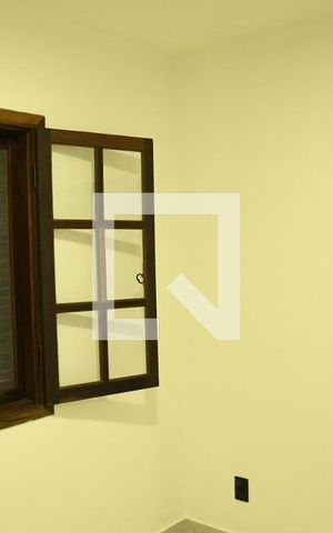 Casa de condomínio para alugar com 285m², 6 quartos e 4 vagasQuarto de Serviço