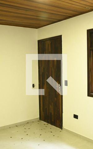 Casa de condomínio para alugar com 285m², 6 quartos e 4 vagasSuíte
