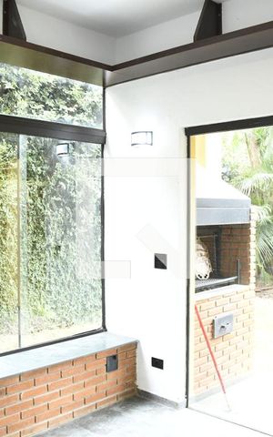 Casa de condomínio para alugar com 285m², 6 quartos e 4 vagasSala 2