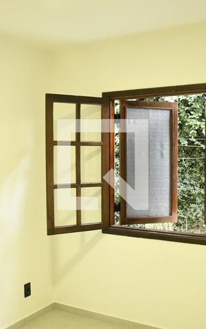Casa de condomínio para alugar com 285m², 6 quartos e 4 vagasQuarto de Serviço