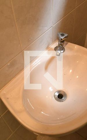 Casa de condomínio para alugar com 285m², 6 quartos e 4 vagasBanheiro da Suíte
