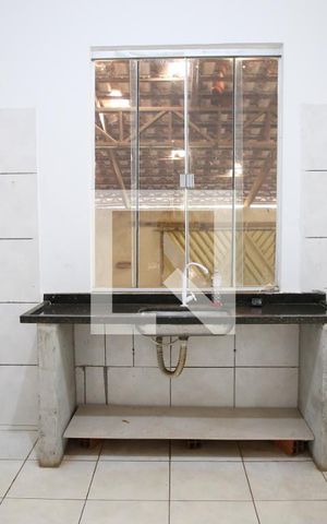 Casa à venda com 180m², 3 quartos e 2 vagasCozinha 