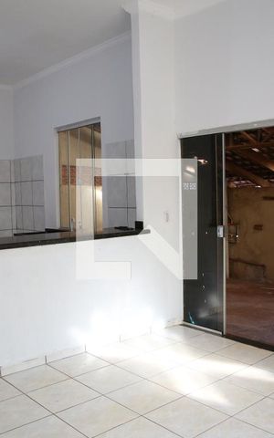 Casa à venda com 180m², 3 quartos e 2 vagasCozinha 