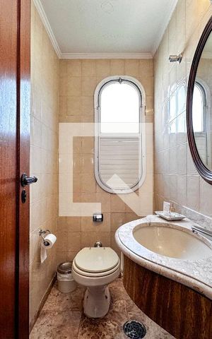 Apartamento à venda com 145m², 4 quartos e 2 vagasLavabo
