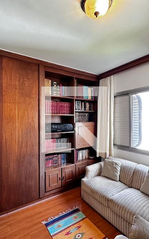 Apartamento à venda com 145m², 4 quartos e 2 vagasQuarto 4