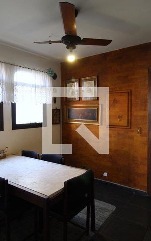 Apartamento para alugar com 210m², 3 quartos e 4 vagasCopa