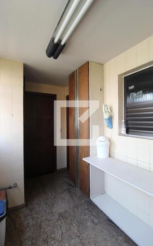 Apartamento para alugar com 210m², 3 quartos e 4 vagasÁrea de Serviço