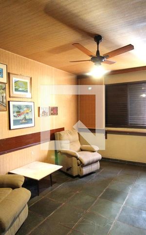 Apartamento para alugar com 210m², 3 quartos e 4 vagasSala de TV