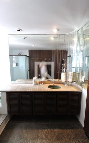 Apartamento para alugar com 210m², 3 quartos e 4 vagasBanheiro Social