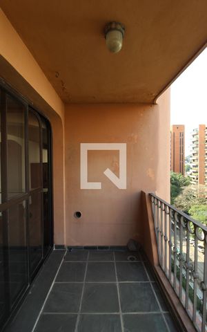 Apartamento para alugar com 210m², 3 quartos e 4 vagasVaranda