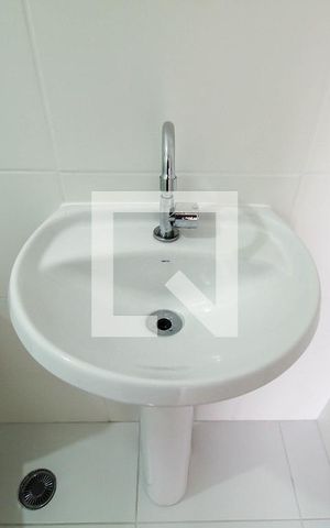 Apartamento à venda com 28m², 1 quarto e sem vaga Apartamento à venda com 28m², 1 quarto e sem vagaBanheiro